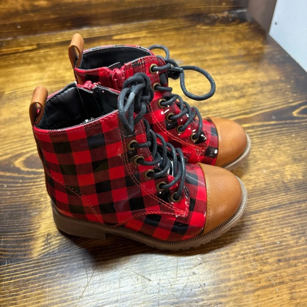 Piper Doodles Red And Black Plaid Combat Boots Size 7‎